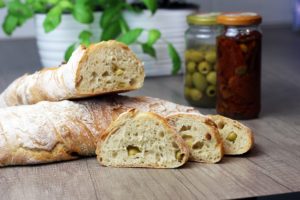 Pão de azeitonas com ricota