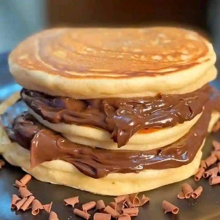 Panqueca Americana com Brigadeiro